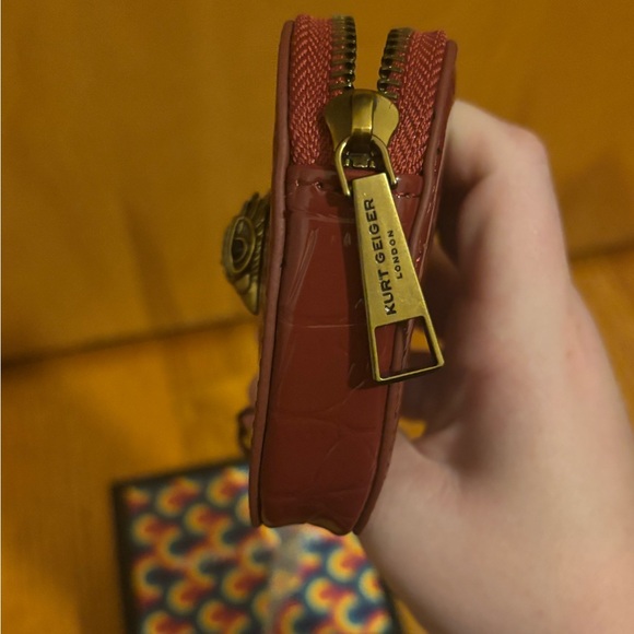 Kurt Geiger Kensington Heart Charm Croc Print Red NWT - Picture 9 of 12